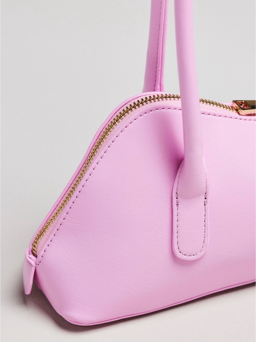 Melie Bianco Pastel Pink Shoulder Bag with Gold Hardware - Picture 3 of 3